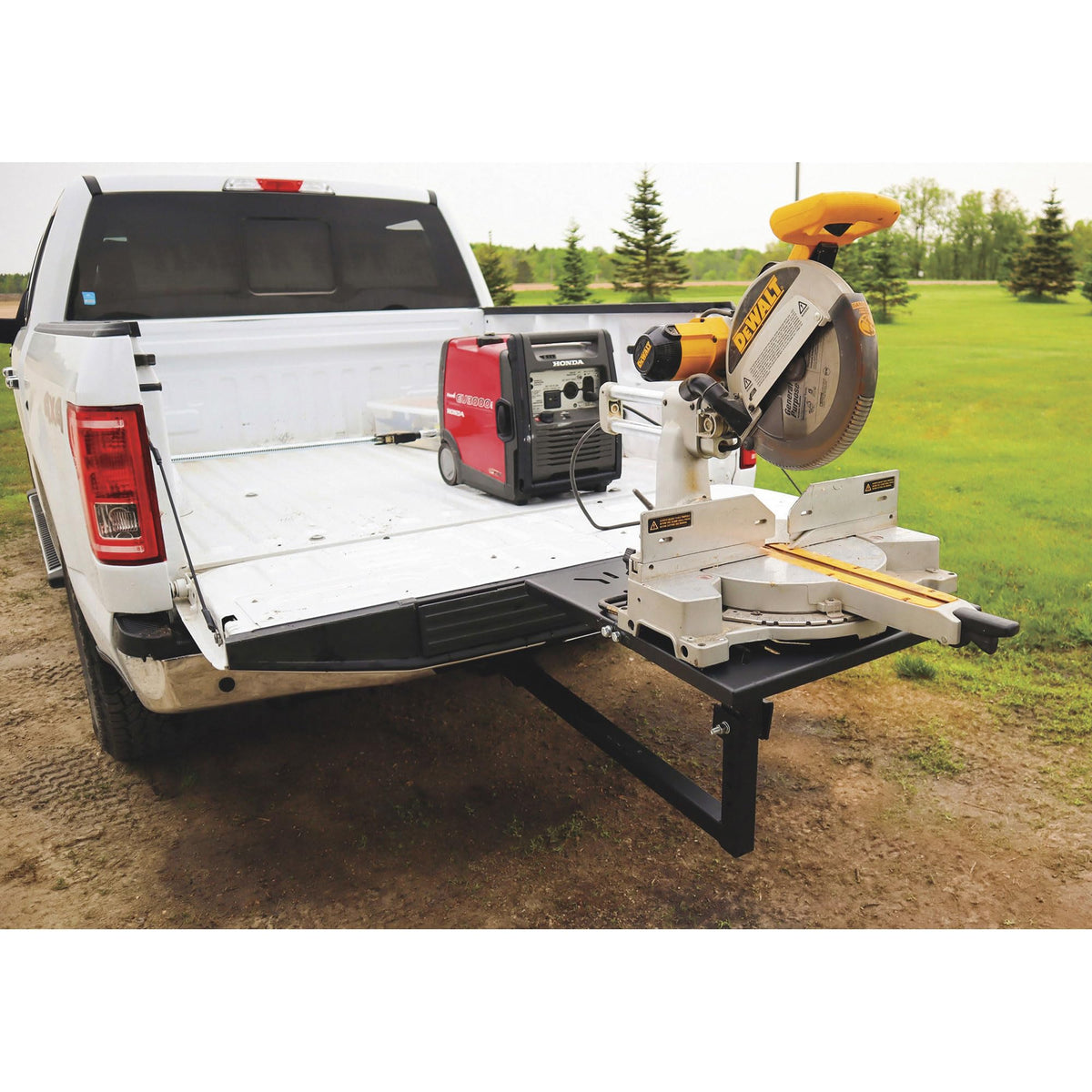 Folding Hitch-Mounted Steel Work Bench M798543