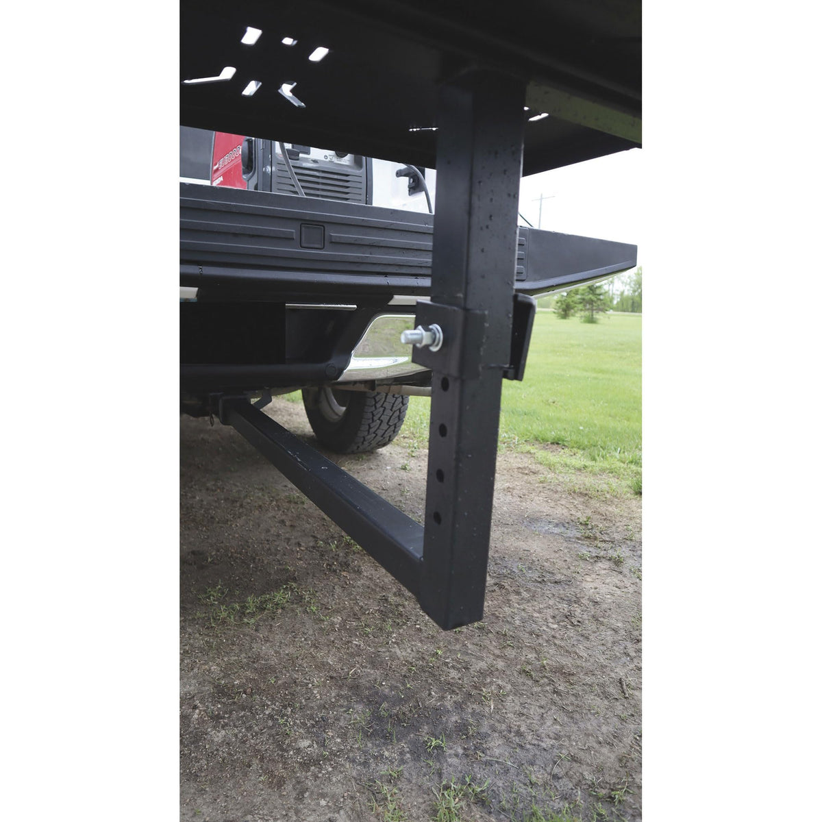 Folding Hitch-Mounted Steel Work Bench M798543